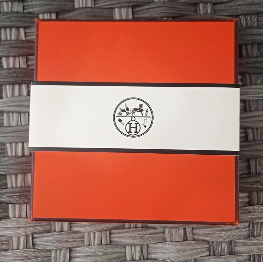 BNIB Exquisite Hermes Lipstick Boxed Set of 5💄 - Picture 5 of 8